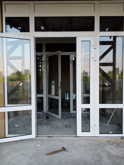 работа: монтажные и отделочные работы